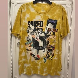 Guess men’s t-shirt. Size XL